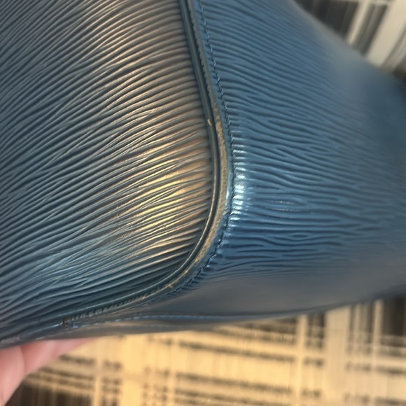 Louis Vuitton Epi Speedy 25 - Picture 11 of 17